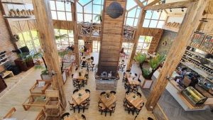 Bàn ghế cafe bằng gỗ 7